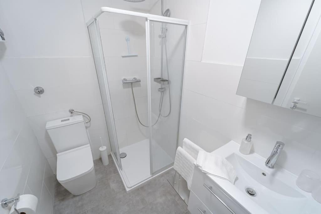 Zentral Gelegenes Appartment Хаан Екстериор снимка